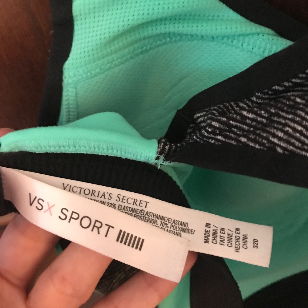 Victoria's Secret Mint 32D Sports Bra - Picture 6 of 7
